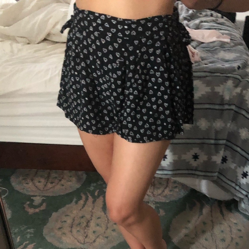 LF heart pattern flowy shorts